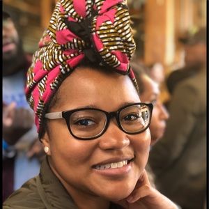 Meet your Posher, Briana